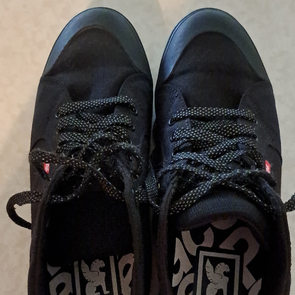 Black High-Top Sneakers for Biking Men